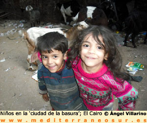 Niños en la Ciudad de la Basura, Cairo